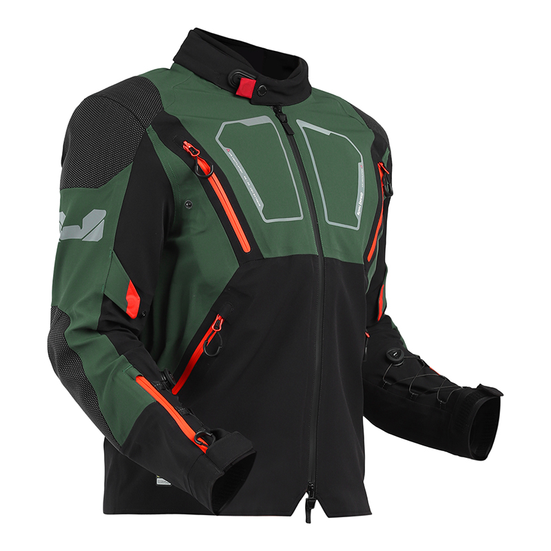 코만도 슬리브리스 블랙 재킷-1